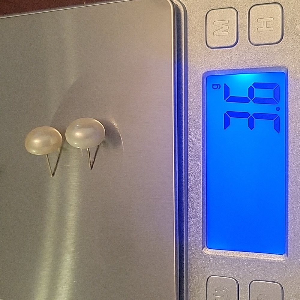 14k Gold peals earrings